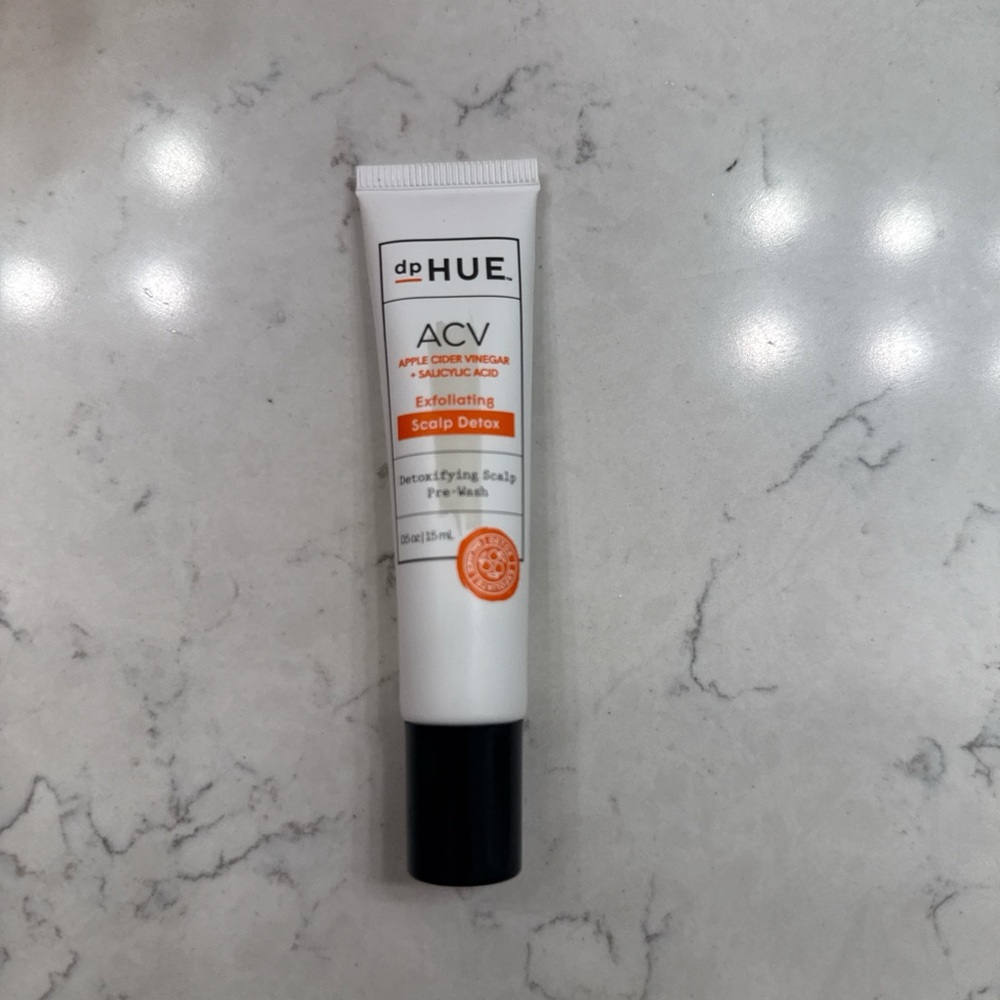 dpHUE ACV Scalp Detox Exfoliant